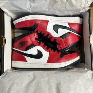 Nike Jordan 1 “Chicago Black Toe”